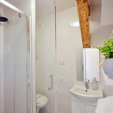 Apartment In Ustronie Morskie By The Beach, Cleaning Included * ウストロニエ・モルスキエ